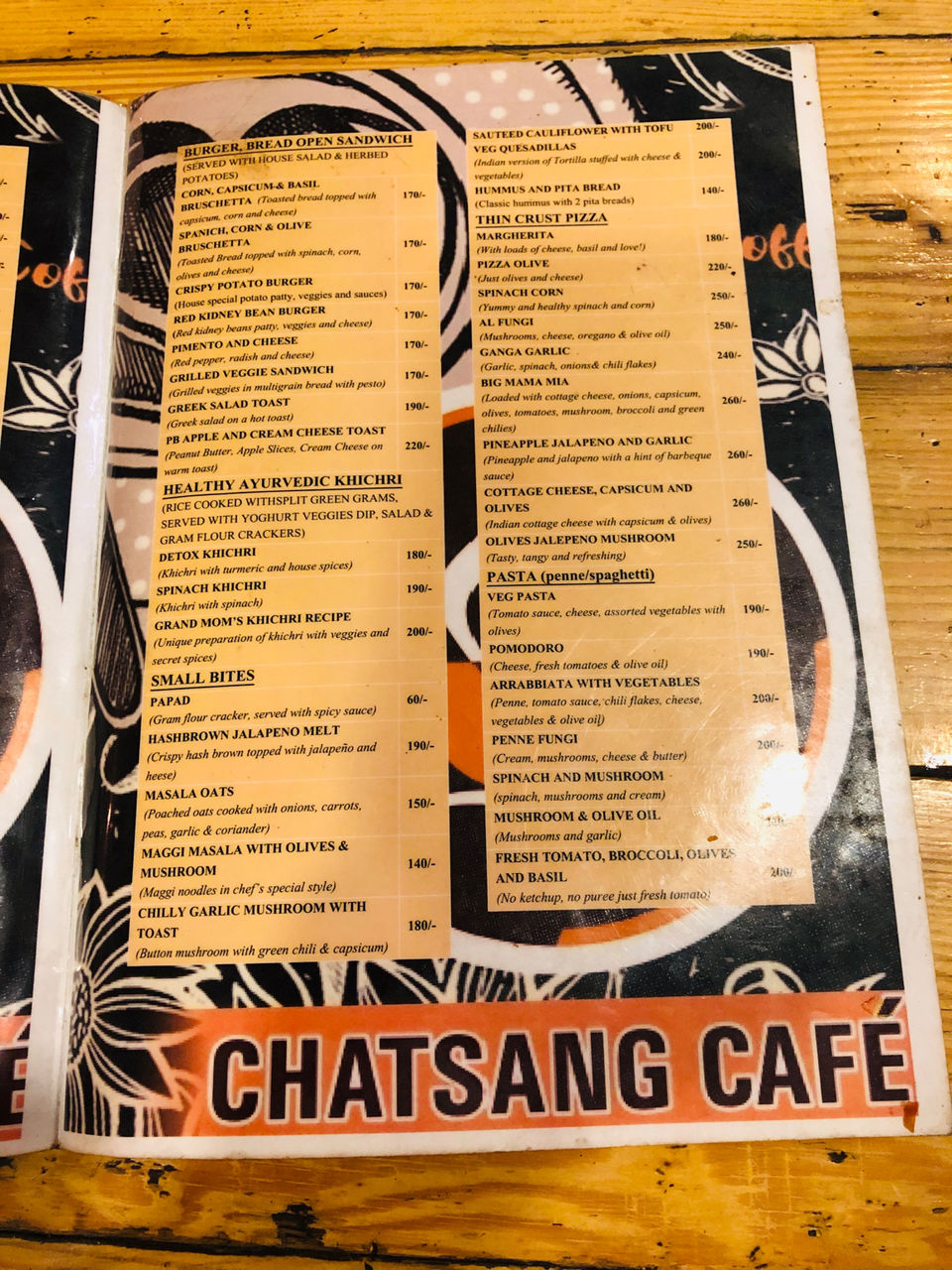 Photo of Chat Sang Cafe, Laxman Jhula, Rishikesh, Uttarakhand, India by NJ Vlogger