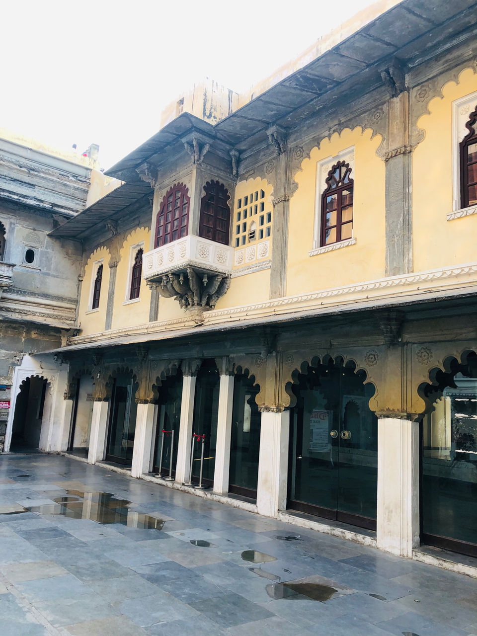 Photo of bagore ki haveli, Gangaur Ghat Marg, Hotel Gangaur Palace, Silawatwari, Udaipur, Rajasthan, India by NJ Vlogger