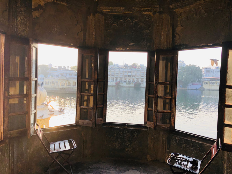 Photo of bagore ki haveli, Gangaur Ghat Marg, Hotel Gangaur Palace, Silawatwari, Udaipur, Rajasthan, India by NJ Vlogger