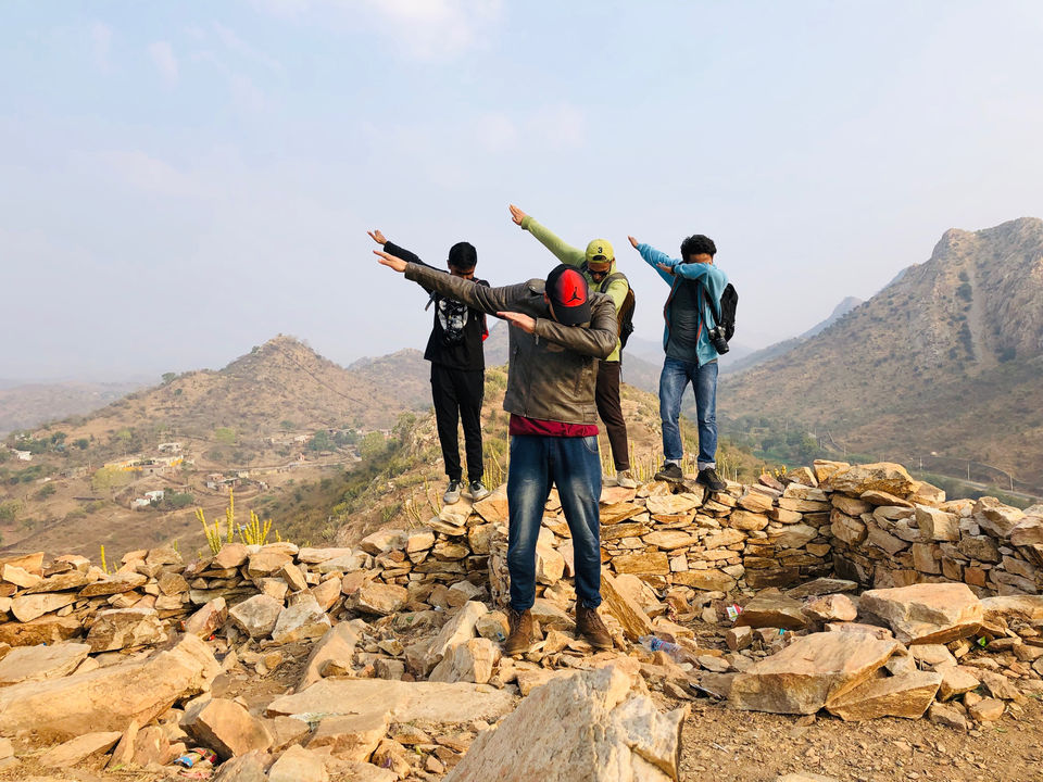 Photo of Bahubali Hills Udaipur, Morwaniya, Rajasthan, India by NJ Vlogger
