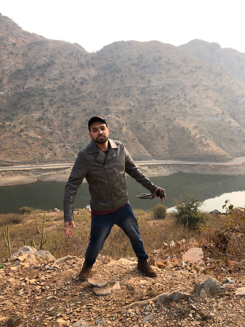Photo of Bahubali Hills Udaipur, Morwaniya, Rajasthan, India by NJ Vlogger