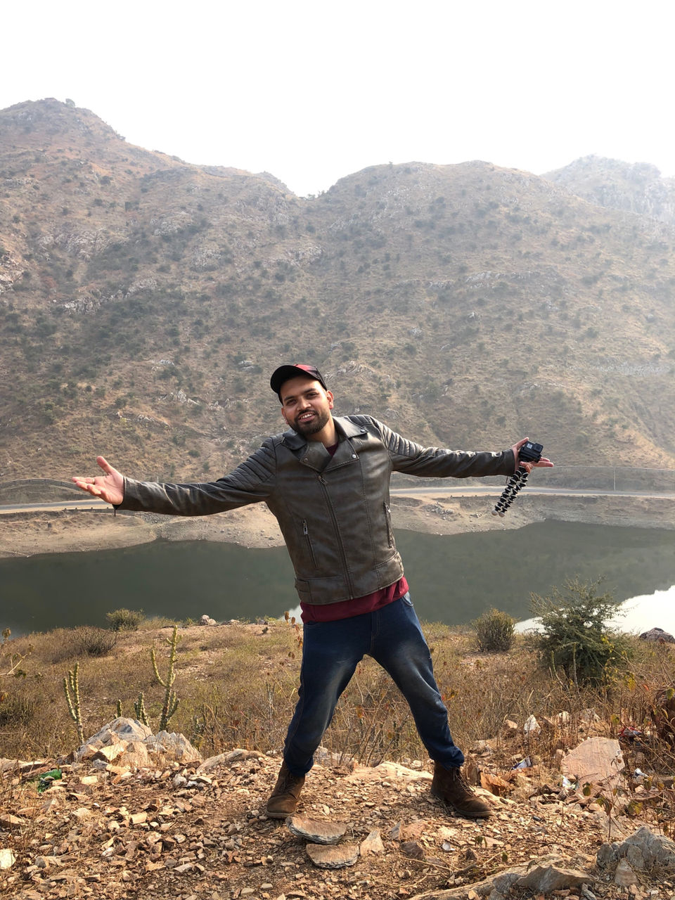 Photo of Bahubali Hills Udaipur, Morwaniya, Rajasthan, India by NJ Vlogger