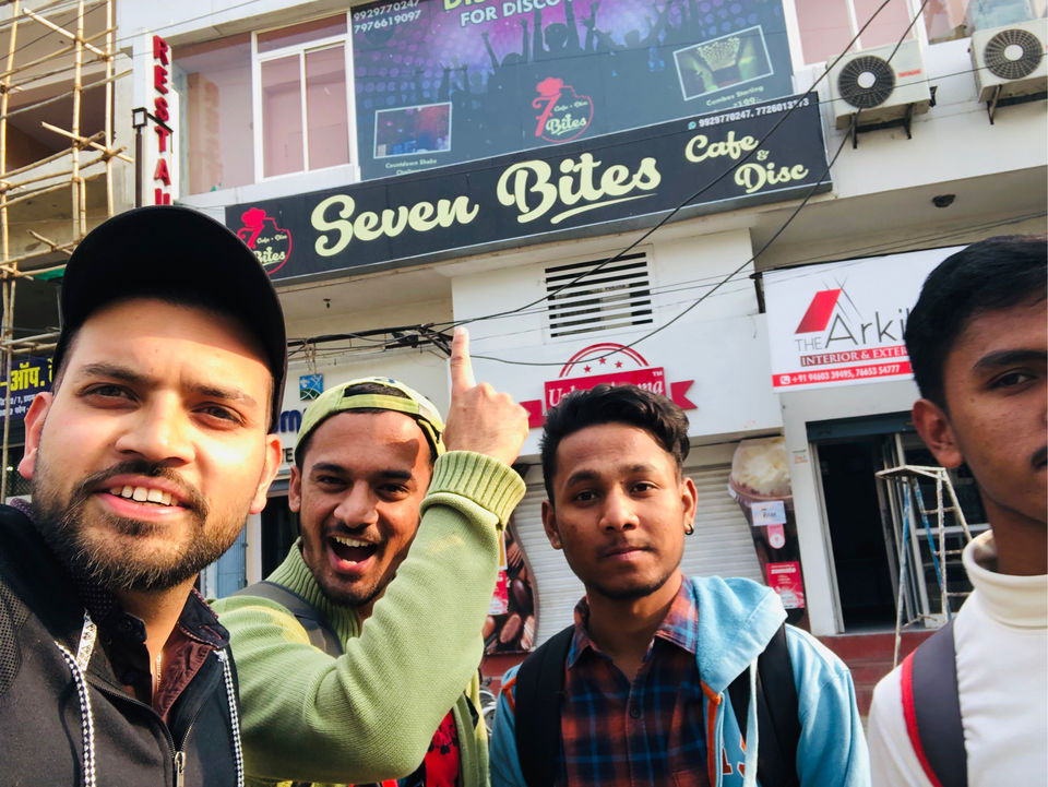 Photo of 7 bites cafe & disc, University Main Rd, North Ayad, Ayad, Pahada, Udaipur, Rajasthan, India by NJ Vlogger
