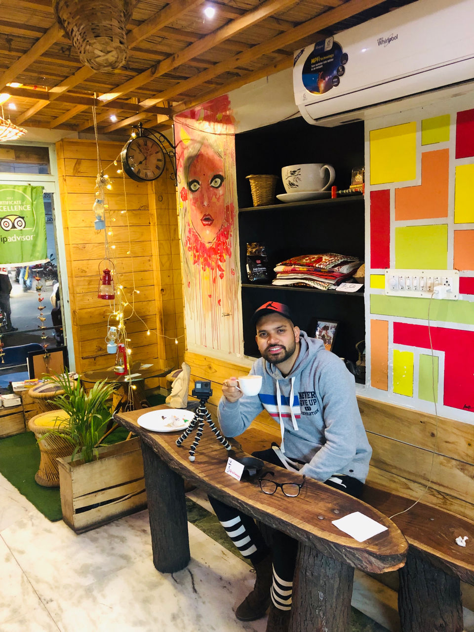 Photo of Cafe Grasswood, Gadiya Devra Marg, Chand Pole, Inside, Udaipur, Rajasthan, India by NJ Vlogger