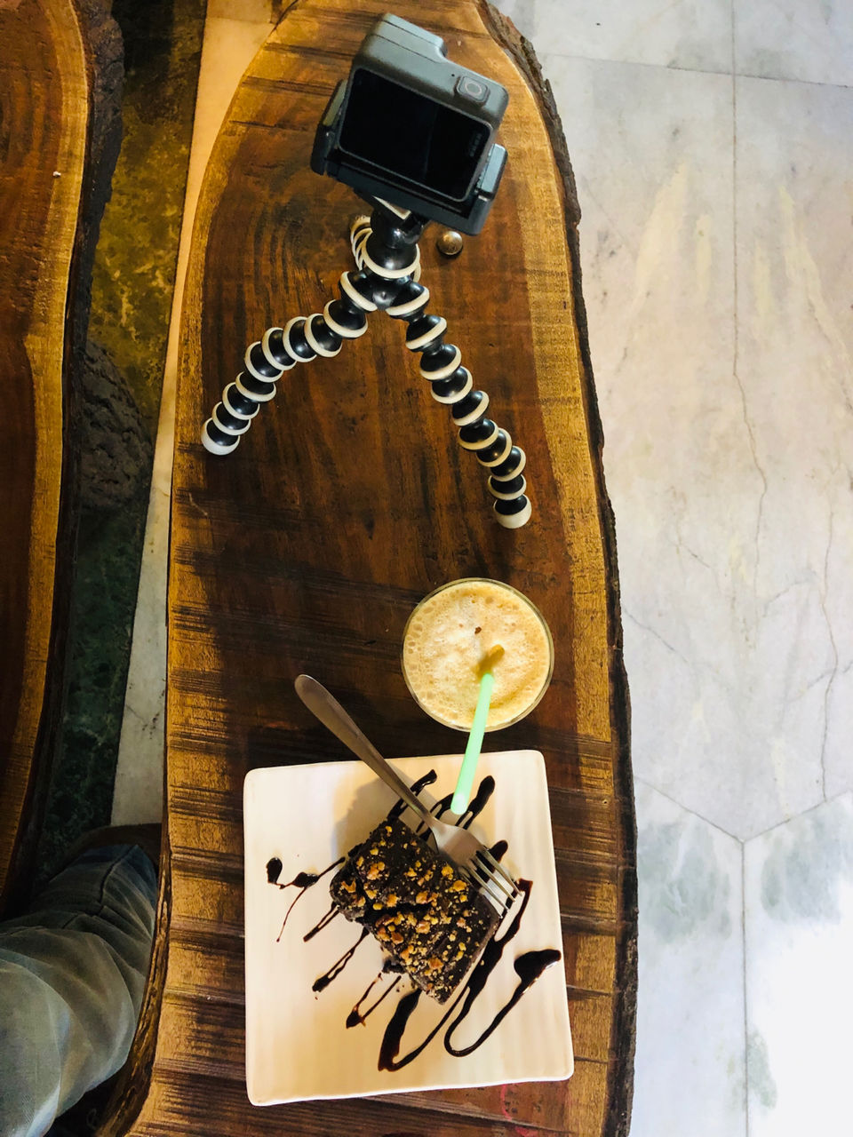 Photo of Cafe Grasswood, Gadiya Devra Marg, Chand Pole, Inside, Udaipur, Rajasthan, India by NJ Vlogger