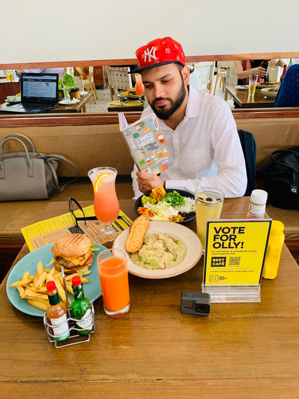 Photo of Olly, DLF Cyber City, DLF Phase 2, Sector 24, Gurugram, Haryana, India by NJ Vlogger