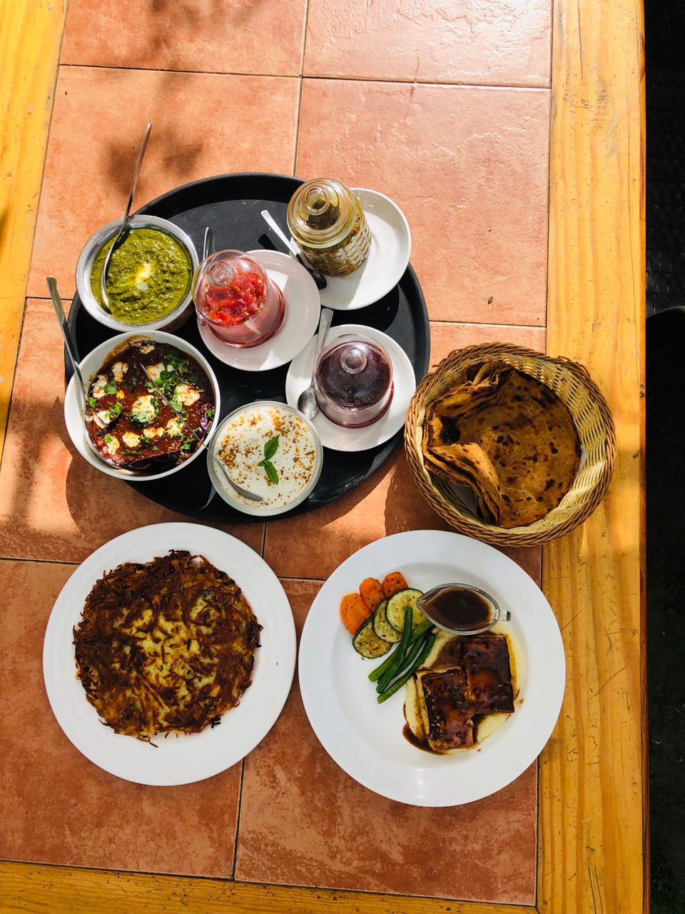 Photo of Fat Plate, Naggar Road, Shuru, Manali, Himachal Pradesh, India by NJ Vlogger