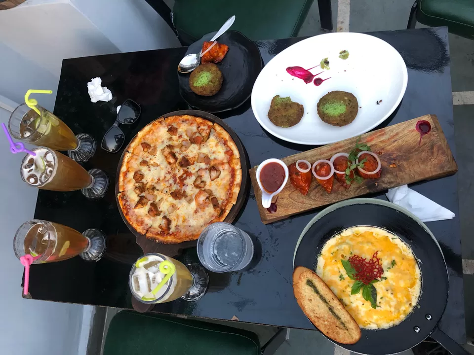 Photo of Housefull Cafe Lounge, Hudson Lane, GTB Nagar, New Delhi, Delhi, India by NJ Vlogger