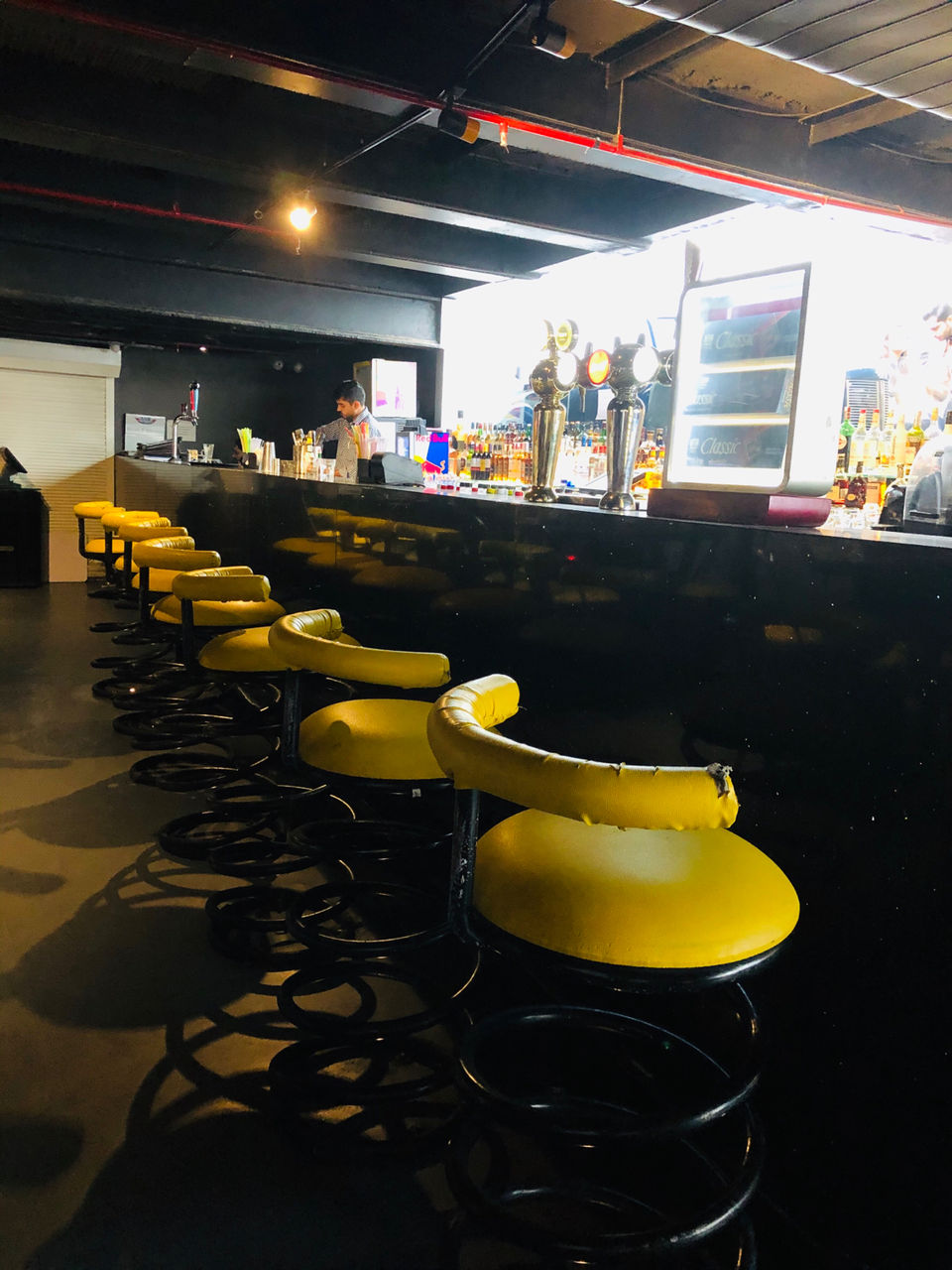 Photo of Detroit Garage Bar & Kitchen, Rajiv Chowk, Block F, Connaught Place, New Delhi, Delhi, India by NJ Vlogger