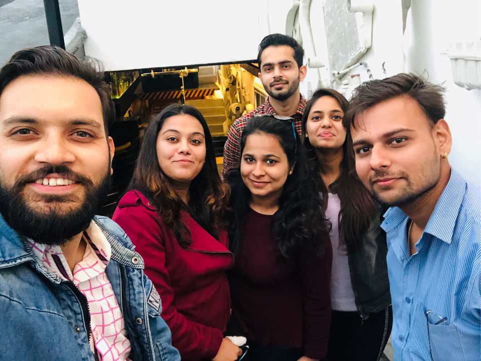 Photo of Detroit Garage Bar & Kitchen, Rajiv Chowk, Block F, Connaught Place, New Delhi, Delhi, India by NJ Vlogger