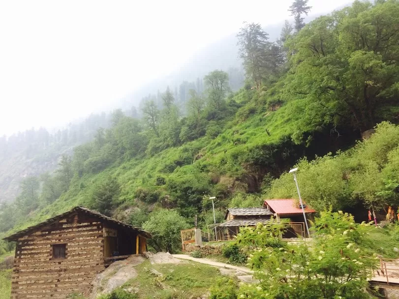 Photo of Rudranaag bridge, Khirganga trek, Rudranaag, Himachal Pradesh, India by Lavanyam Pathania