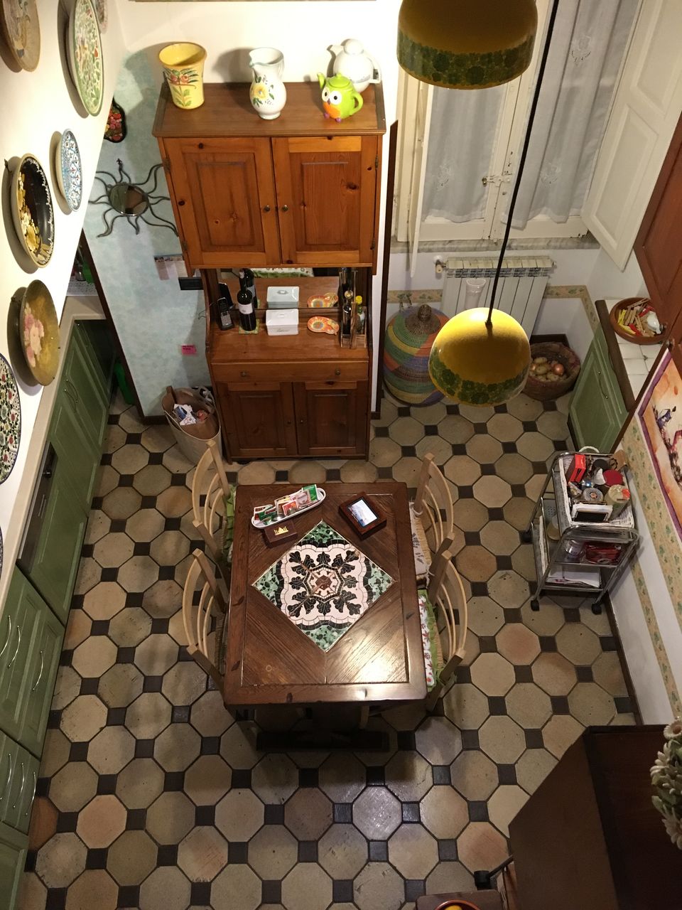 Photo of HOW WE NAVIGATED IN NAPLES TO OUR FIRST AIRBNB WITHOUT INTERNET by Preeti Singh