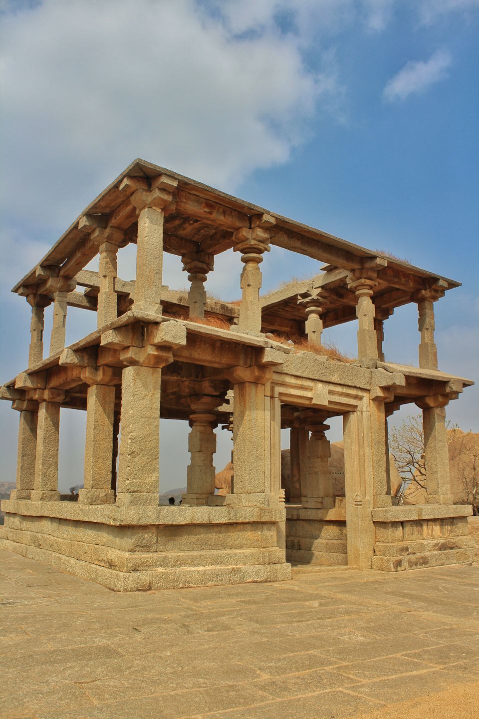 Photo of Hemakuta Hill Temple, Hampi, Karnataka by Shilpa Shashidhar