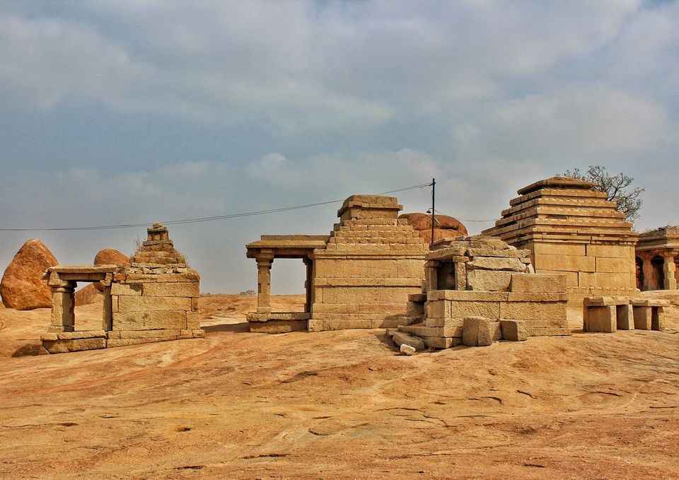 Photo of Hemakuta Hill Temple, Hampi, Karnataka by Shilpa Shashidhar
