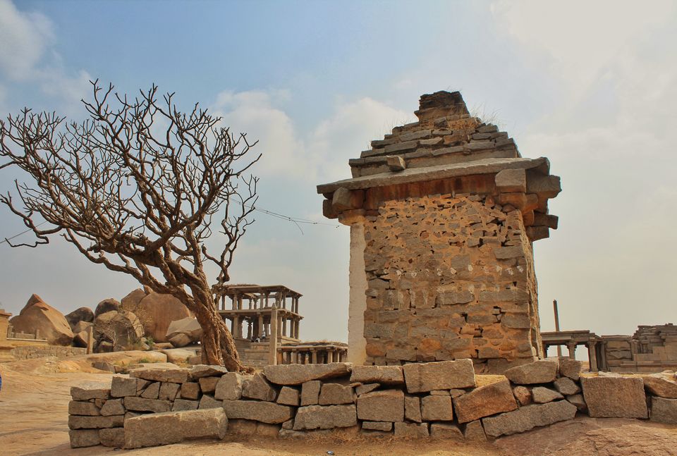 Photo of Hemakuta Hill Temple, Hampi, Karnataka by Shilpa Shashidhar
