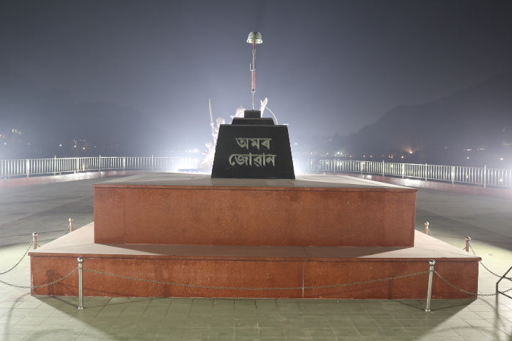 Photo of Life's First Snowfall Experience (Part-1) 2/14 by Ashok Kota