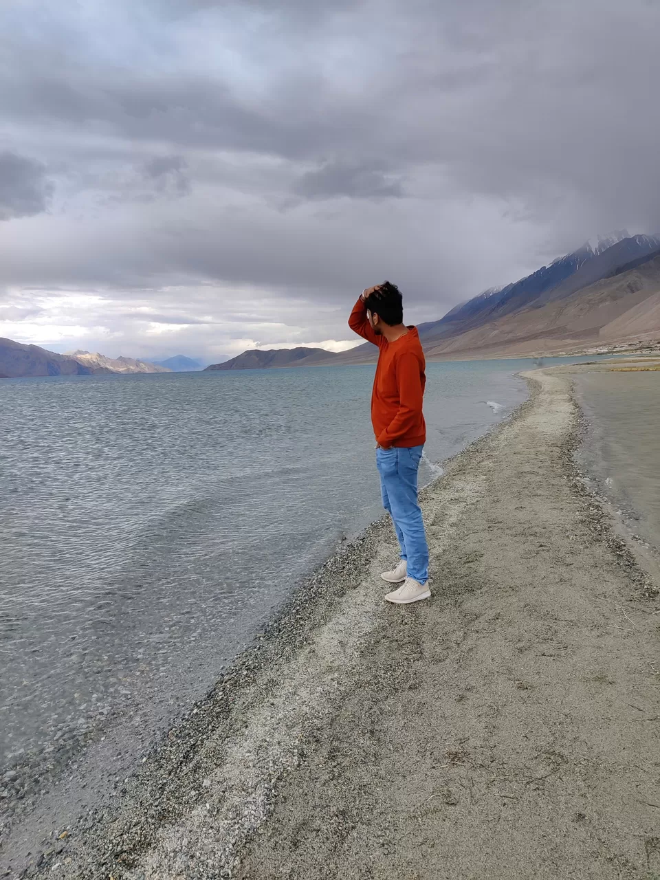Photo of Pangong Lake by Sharayu Bafna