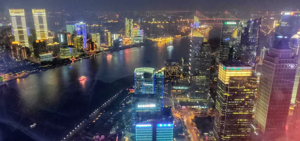 Photo of Oriental Pearl TV Tower, Century Avenue, Lujiazui, Pudong, Shanghai, China by Pooja Shetty