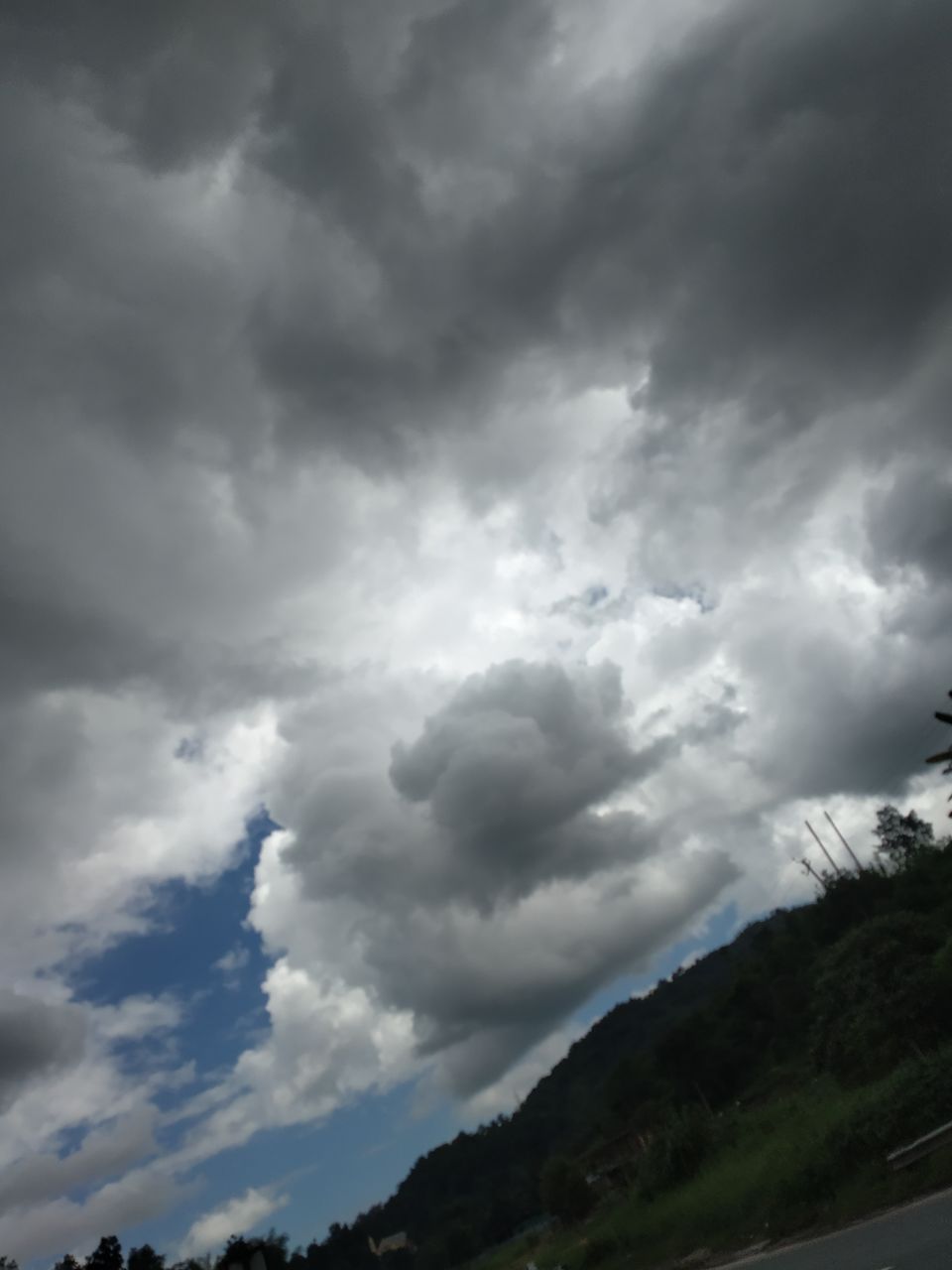 Photo of North-East India Heaven - 4 day Family Trip #Vacation #Family #India #travel by Praising Nature