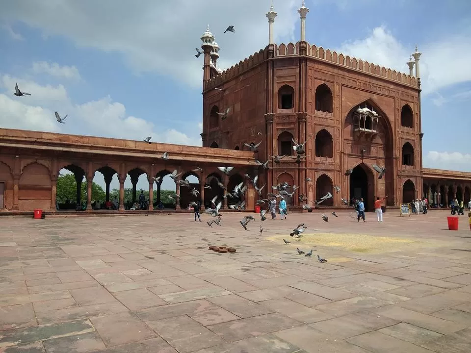 Photo of Jama Masjid, Lal Qila, Chandni Chowk, Delhi by Sharayu 