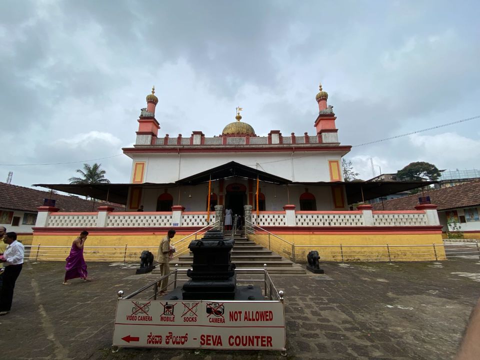 Photo of Omkareshwara Temple, Temple Road, Stuart Hill, Madikeri, Karnataka, India by Sharayu
