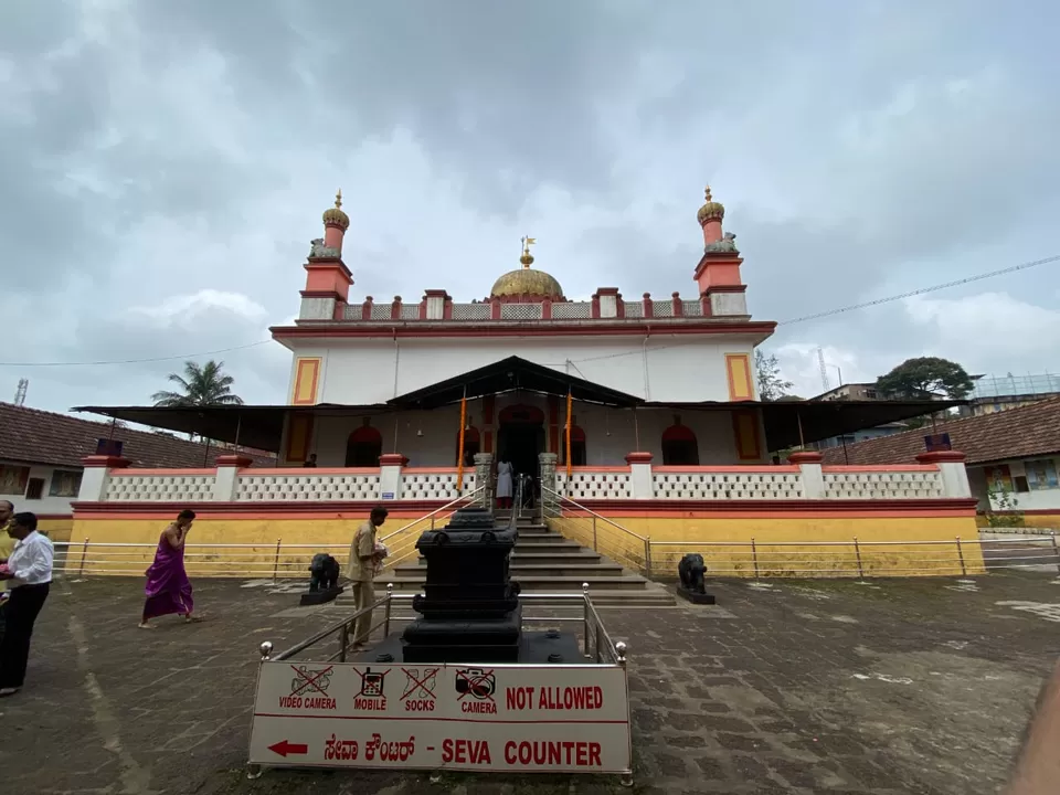 Photo of Omkareshwara Temple, Temple Road, Stuart Hill, Madikeri, Karnataka, India by Sharayu
