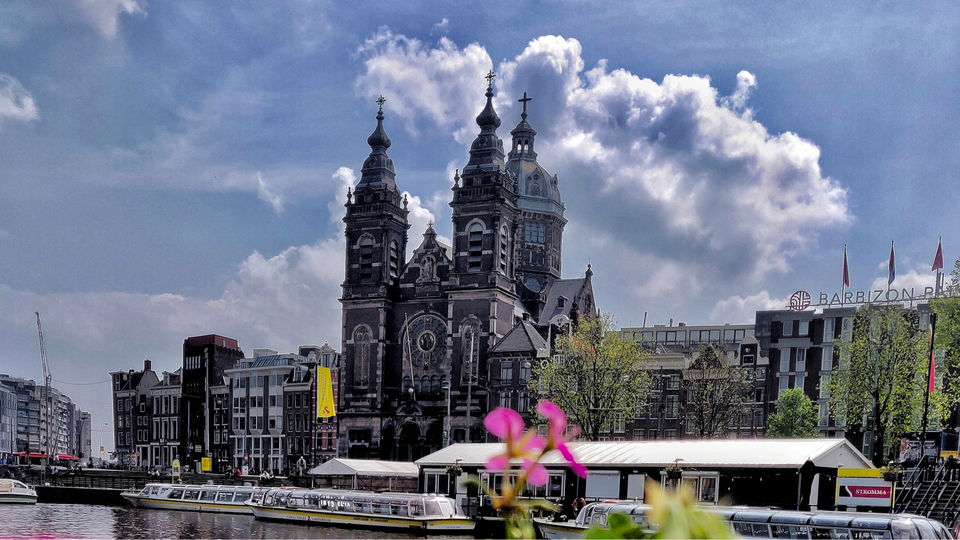 Photo of Amsterdam by Santhosham
