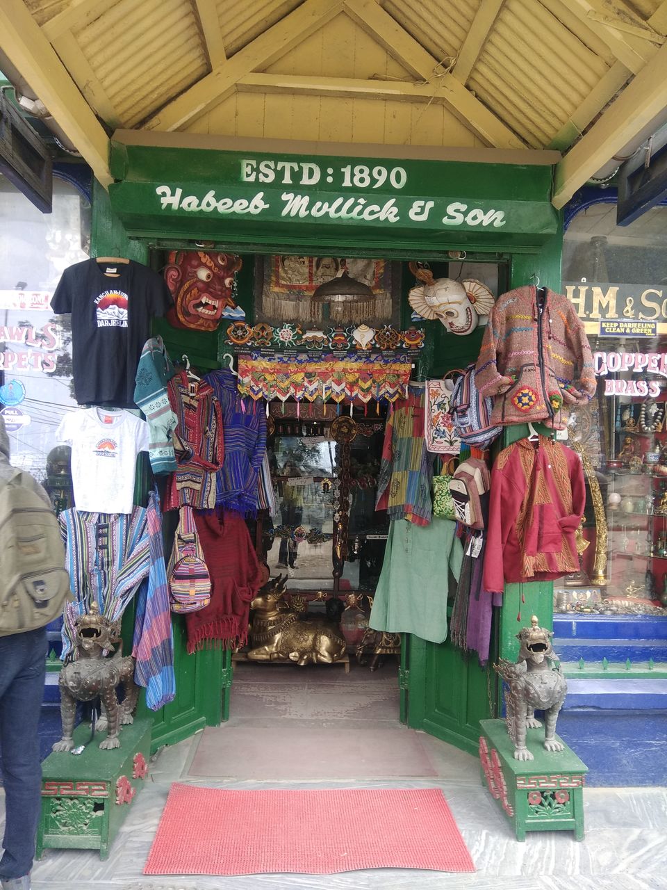 Photo of Darjeeling, West Bengal, India by Megha Dasgupta