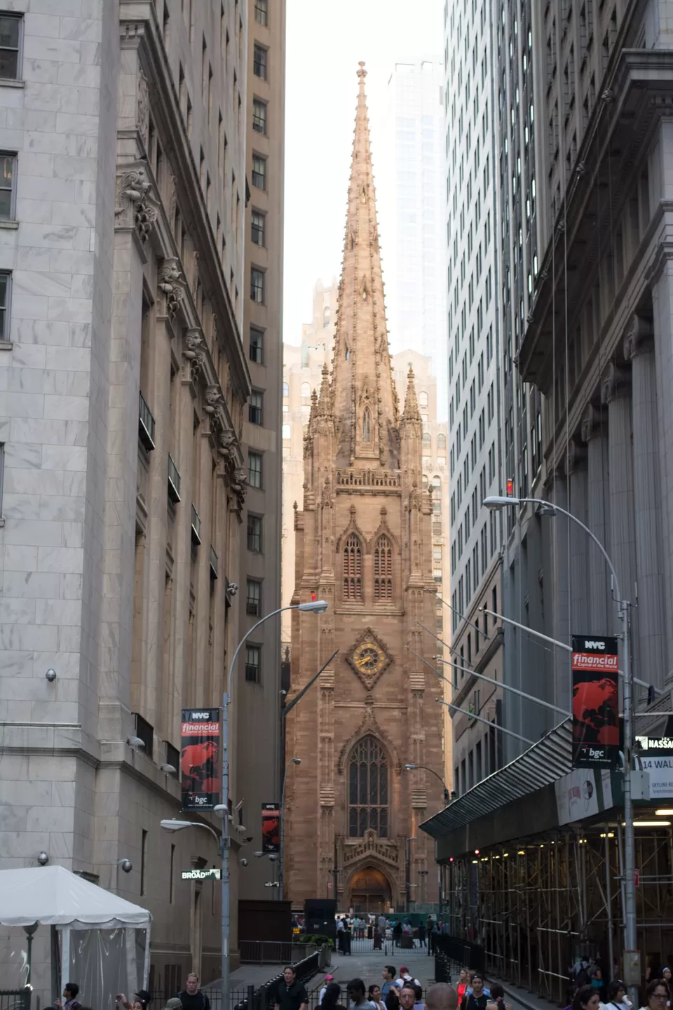 Photo of Wall Street, New York, NY, USA by Su Bhatnagar