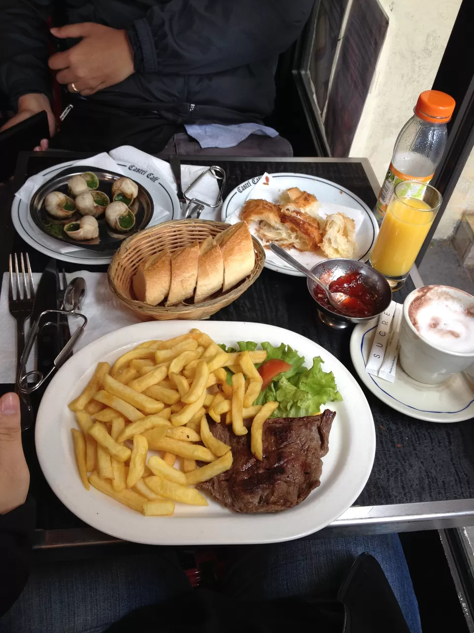 Photo of Castel Cafe, Avenue de Suffren, Paris, France by Fran Sendiong-Dacono