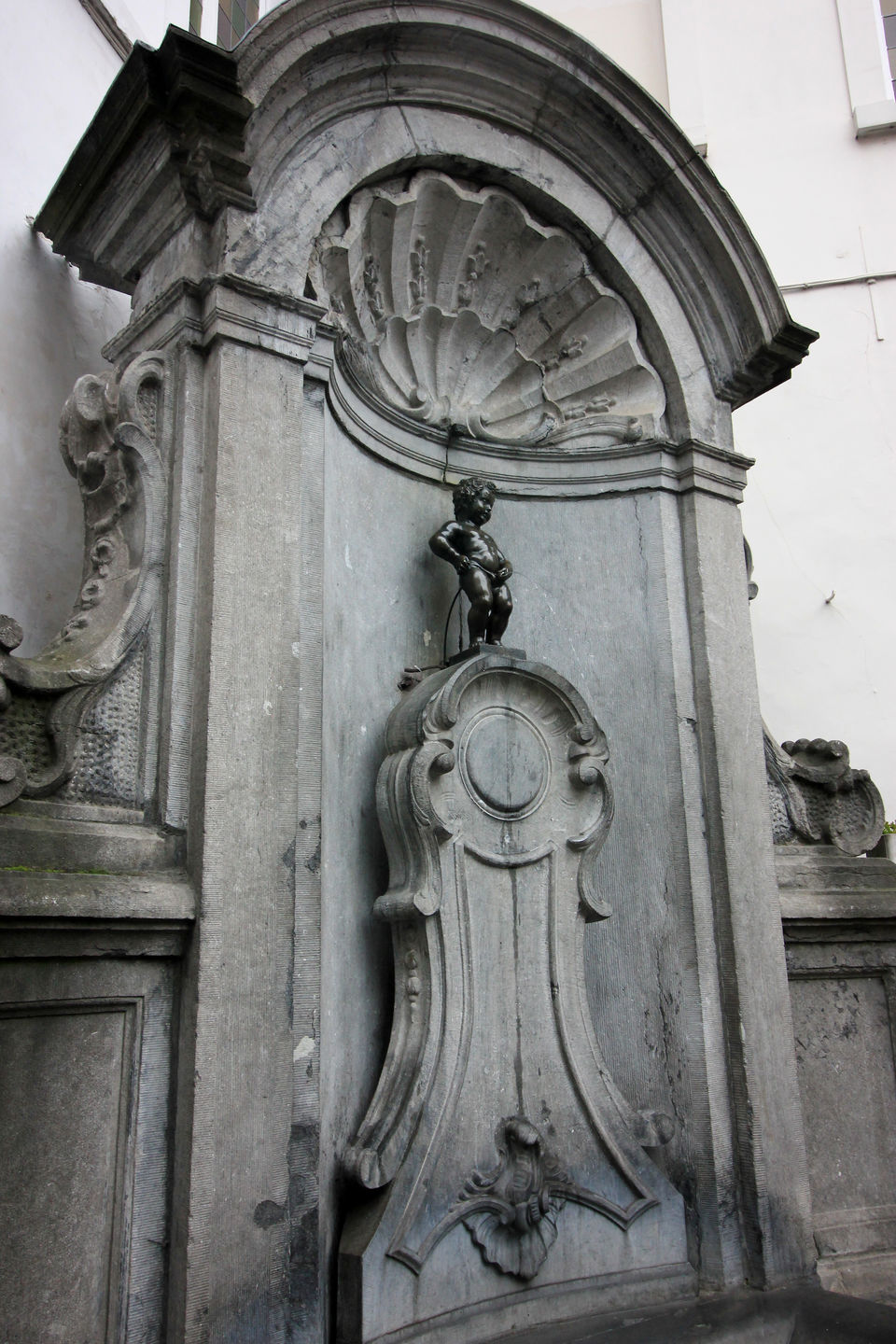 Photo of Manneken Pis, Brussels, Belgium by vinay sindhe