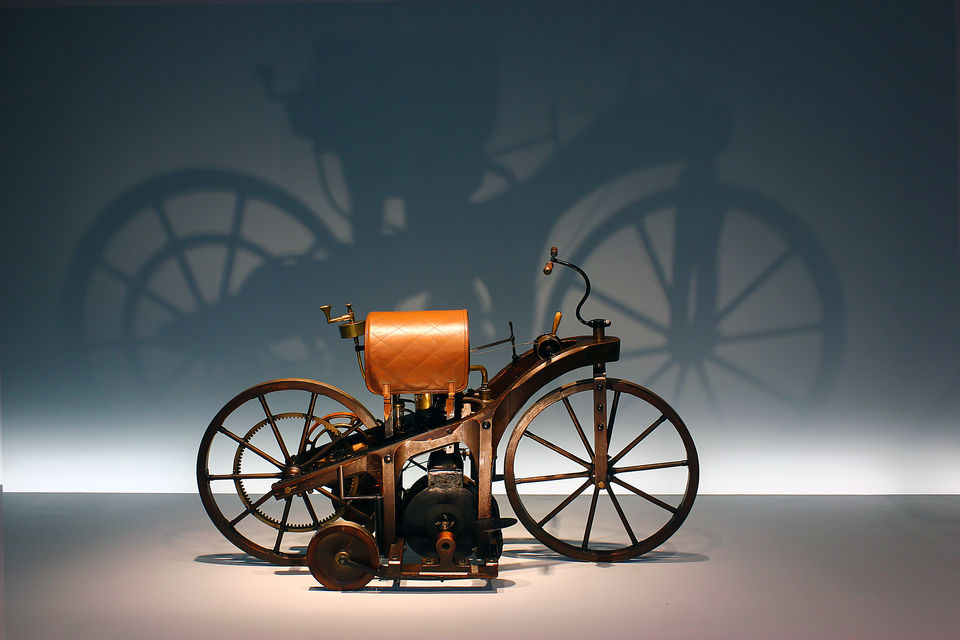 Photo of Mercedes Benz Museum - Where art meets purpose. 2/32 by vinay sindhe