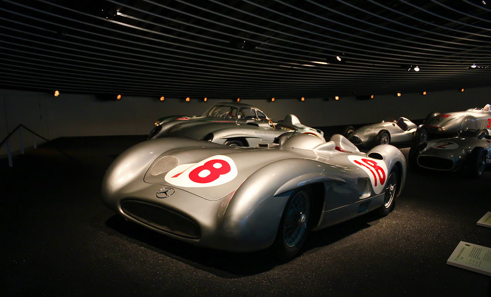 Photo of Mercedes Benz Museum - Where art meets purpose. 24/32 by vinay sindhe