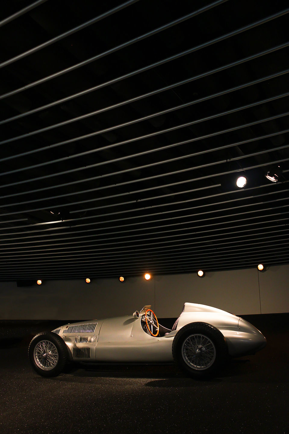 Photo of Mercedes Benz Museum - Where art meets purpose. 25/32 by vinay sindhe