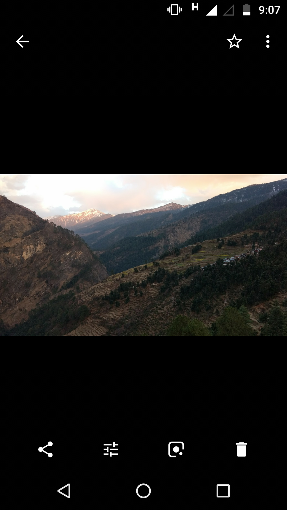 Photo of Dehradun, Uttarakhand, India by Harshitha Sudhakar