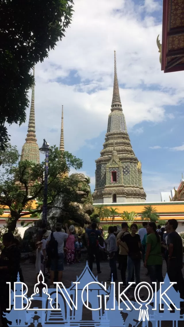 Photo of Wat Pho "The Reclining Buddha "wat Pho", Thai Wang Alley, Phra Borom Maha Ratchawang, Phra Nakhon, Bangkok, Thailand by SARAVANAN KRISHNAN