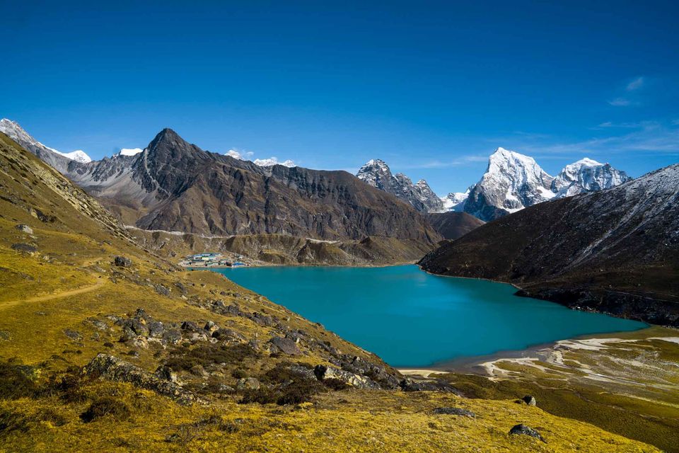 Photo of Gokyo Lakes Trek 2/3 by Peregrine Treks