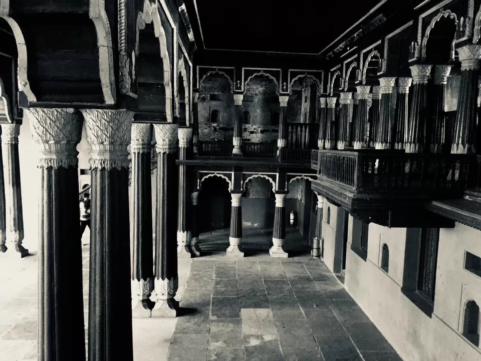 Photo of Tipu Sultan's Summer Palace, Tippu Sultan Palace Road, Chamrajpet, Bengaluru, Karnataka, India by Bhuvnesh Nigam