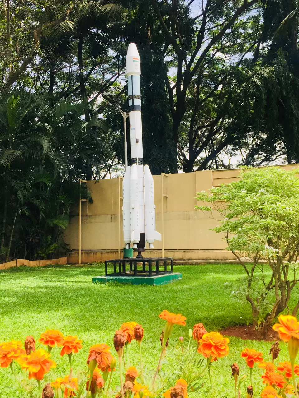 Photo of Bangalore local sight seeing by Bhuvnesh Nigam