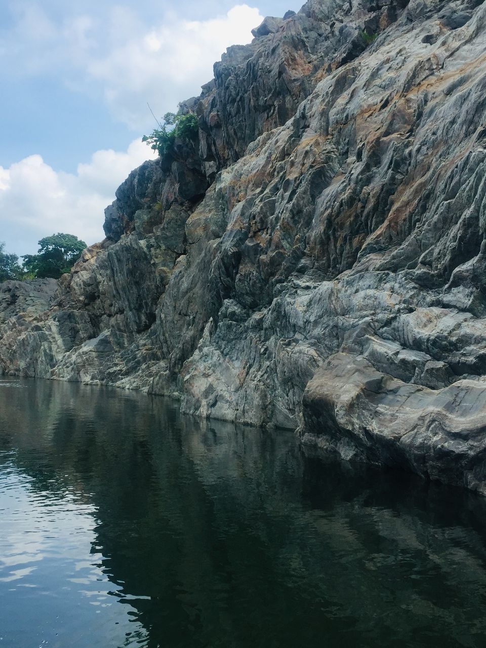 Photo of A drive to mystic Hogenakkal falls 8/16 by Bhuvnesh Nigam
