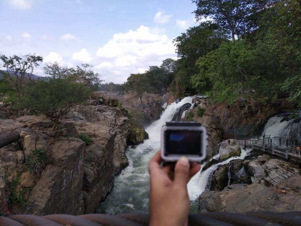 Photo of A drive to mystic Hogenakkal falls 12/16 by Bhuvnesh Nigam
