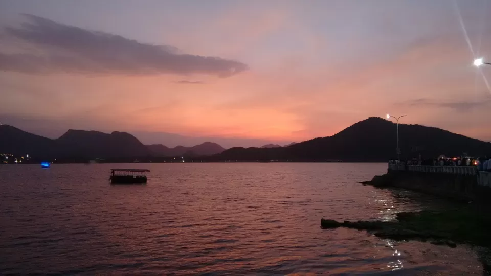 Photo of Fateh Sagar Lake, Udaipur, Rajasthan by Sidhi Kharkia