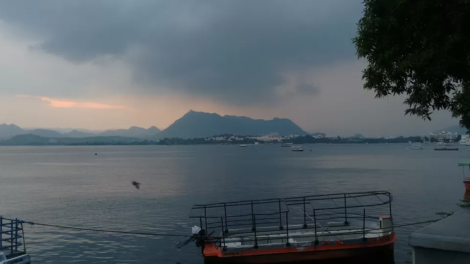 Photo of Lake Pichola, Pichola, Udaipur, Rajasthan by Sidhi Kharkia