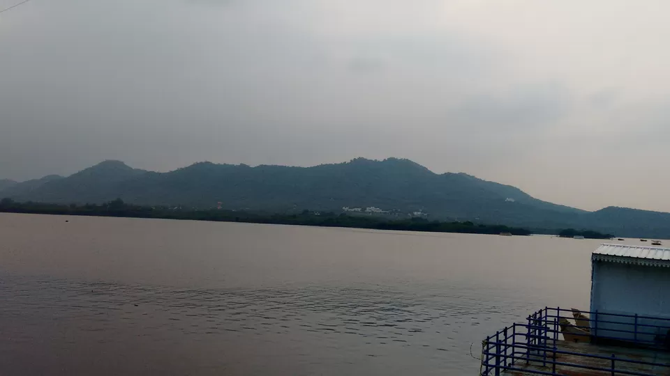 Photo of Lake Pichola, Pichola, Udaipur, Rajasthan by Sidhi Kharkia