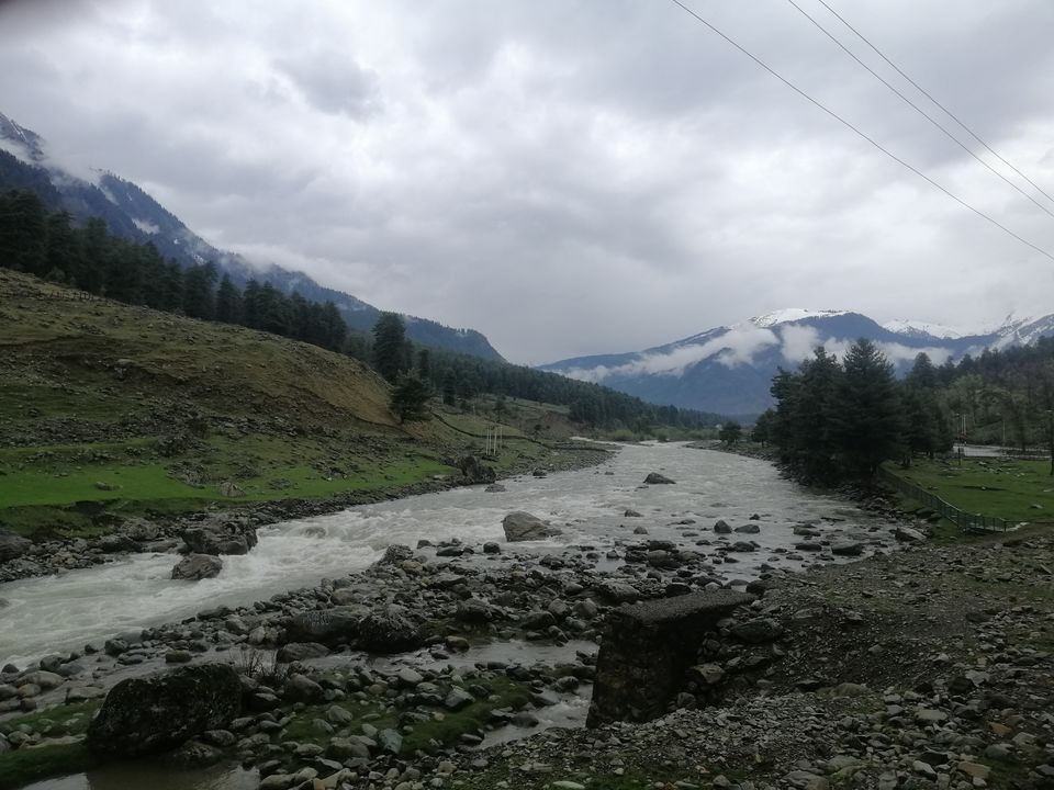 Photo of Magnanimous Kashmir by Prabhakar Borade