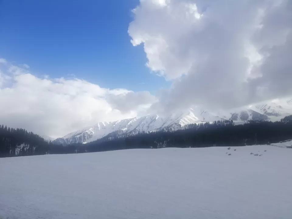 Photo of Gulmarg Golf Course, Gulmarg by Prabhakar Borade