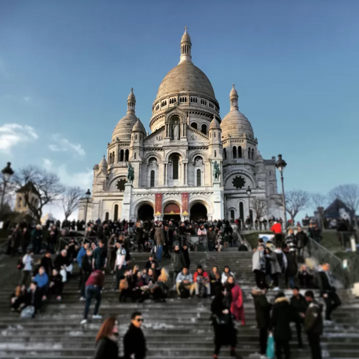 Photo of Sacré-Cœur, Rue du Chevalier de la Barre, Paris, France by Harita Vinnakota