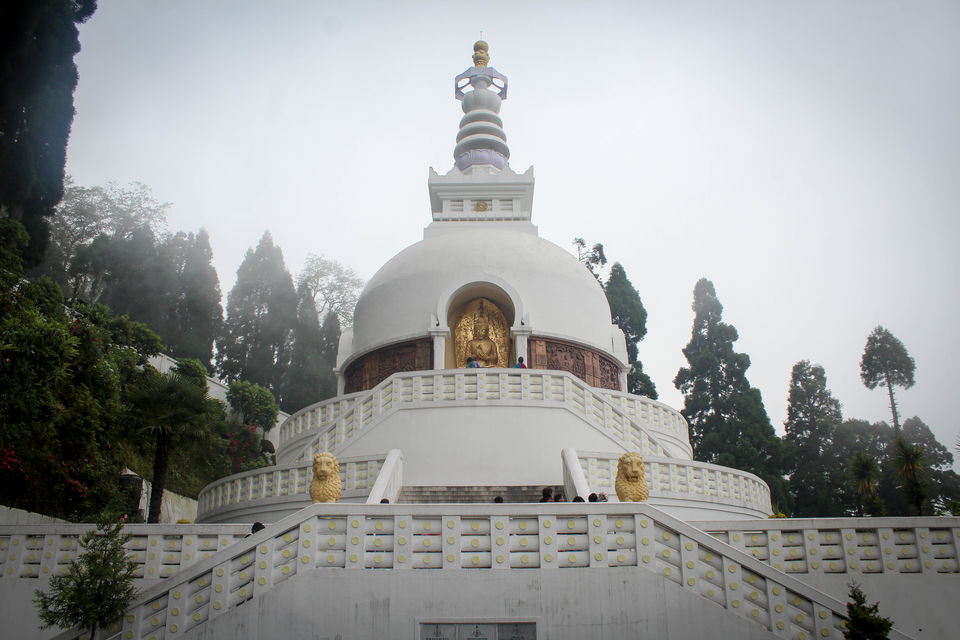 Photo of Nestled in the mountains: Darjeeling 4/11 by Debasish Mishra