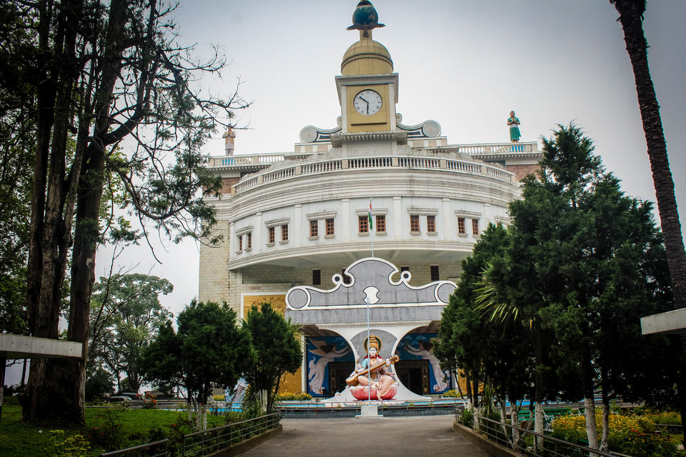 Photo of Nestled in the mountains: Darjeeling 8/11 by Debasish Mishra