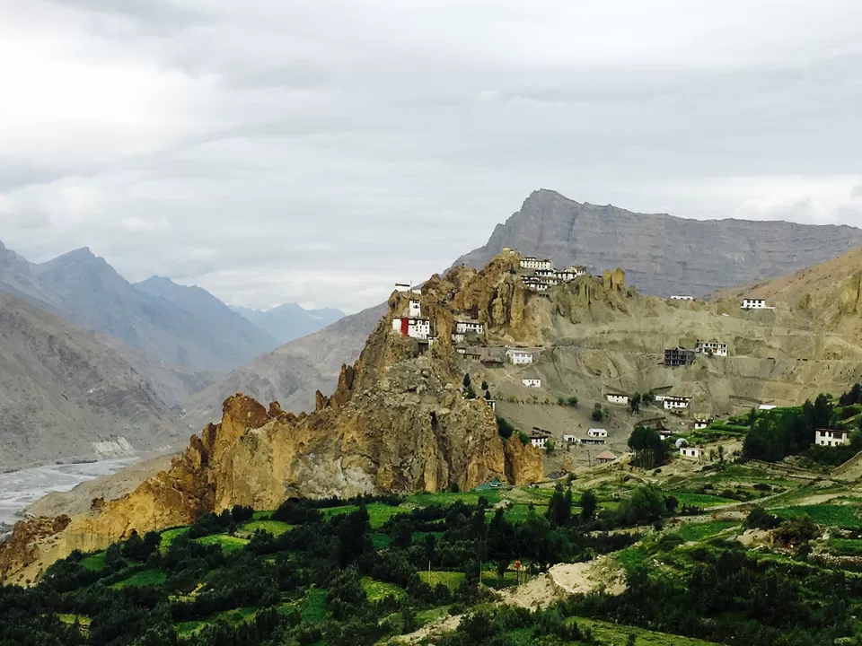 Photo of Chandra Taal, Lahaul And Spiti, Himachal Pradesh, India by Riddhi Anand